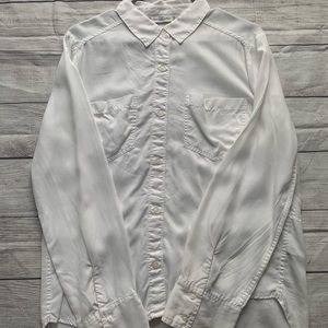 Abercrombie & Fitch long sleeve white medium button down shirt